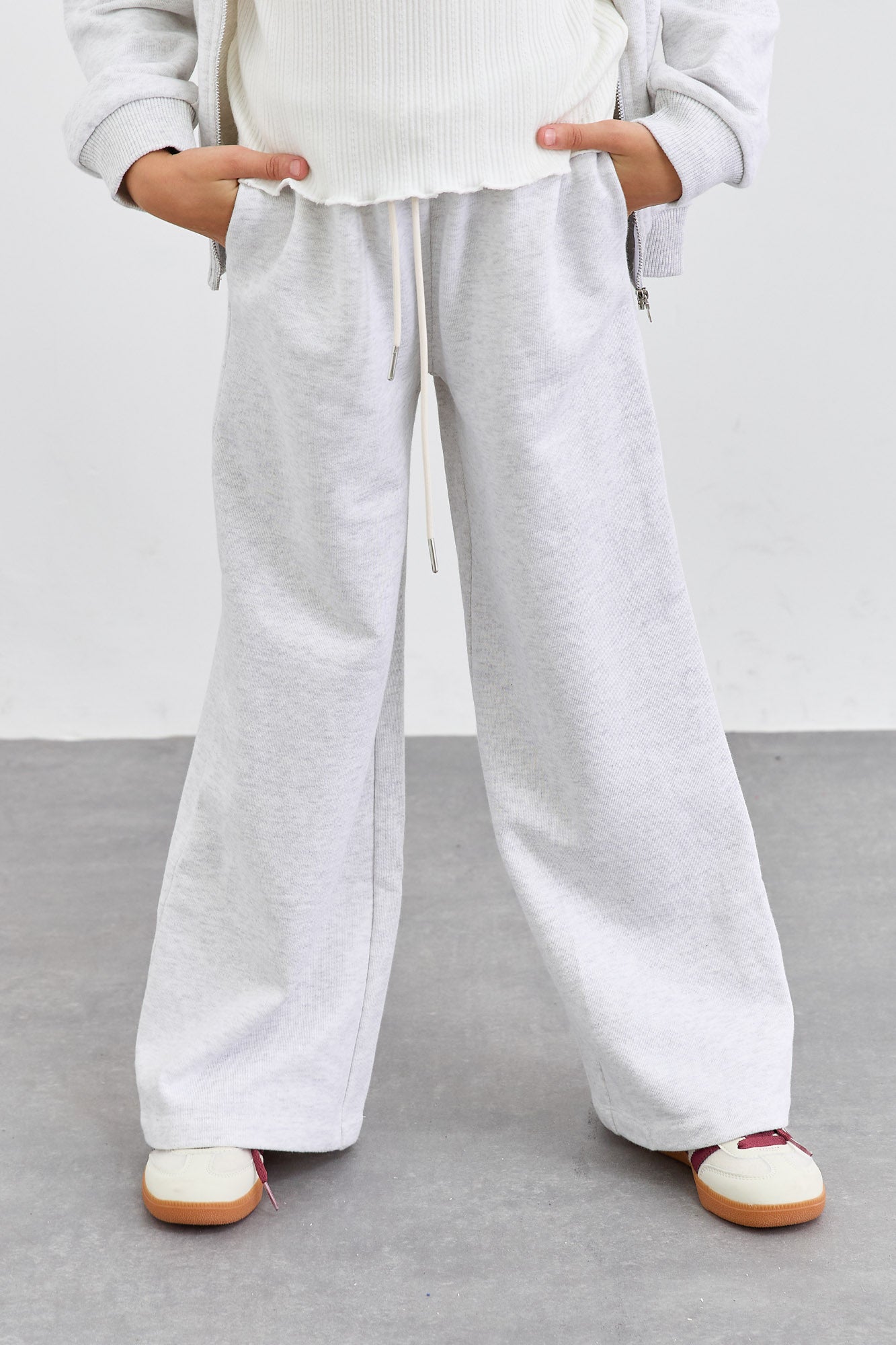 חליפת ווידלג וסוויטשירט עם רוכסן מבד פרנץ' טרי בגזרת אוברסייז | אפור