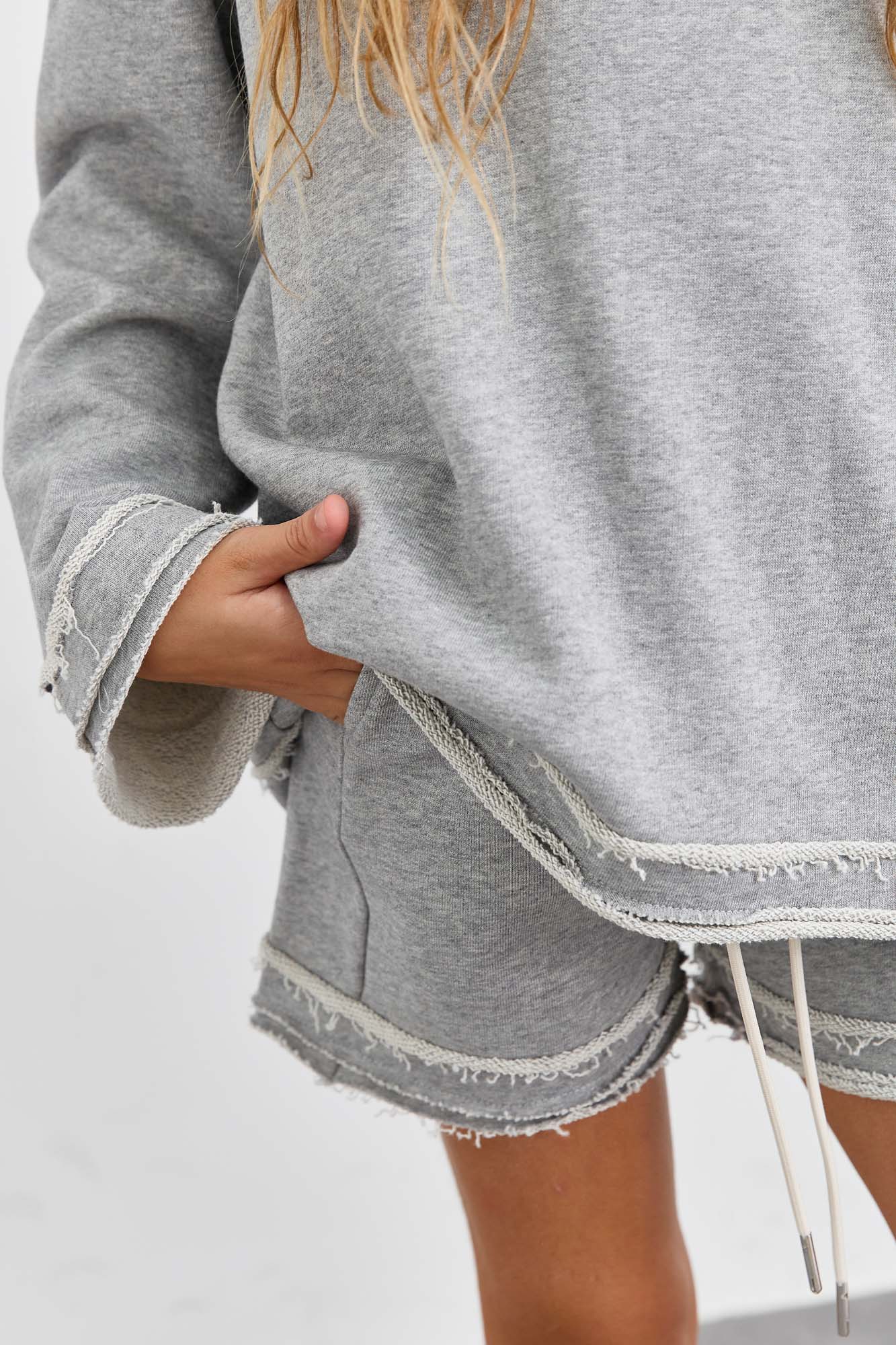 חליפת פרנץ' טרי בגזרת אוברסייז סיומת פרומה | אפור