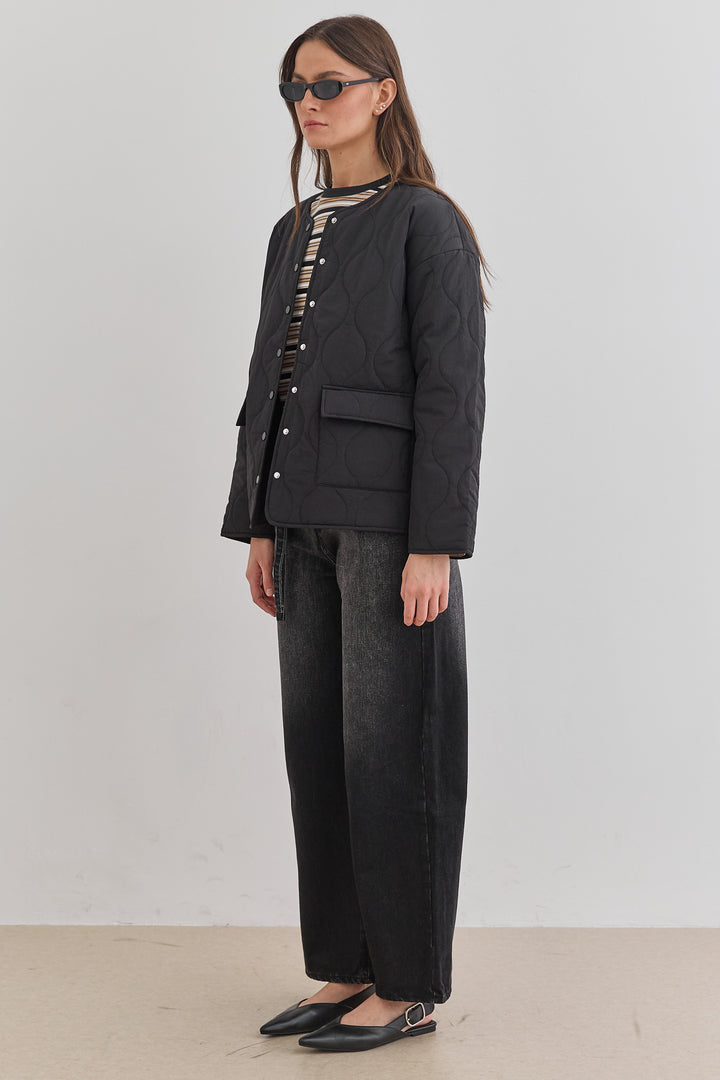 מעיל מאסט דוגמת קווילט | שחור