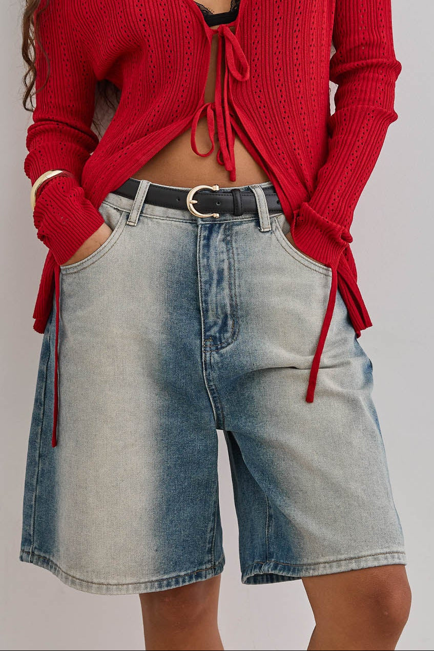 ג'ינס ברמודה בראד עם אפקט שטיפה |  ג׳ינס