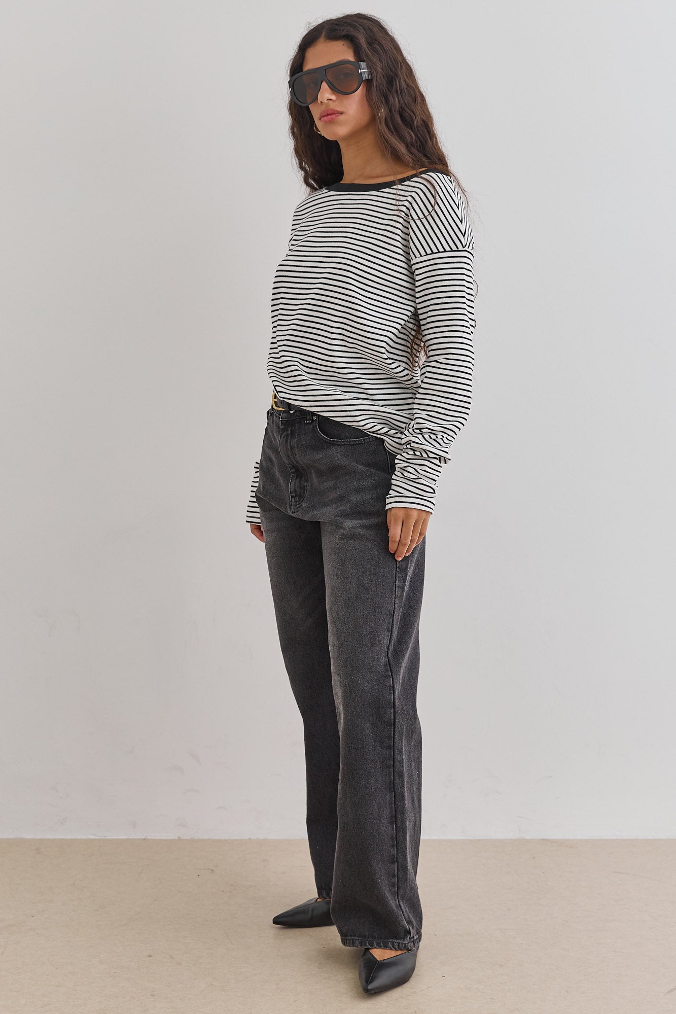 חולצת מרלן סטרייפס צווארון סירה | לבן/שחור