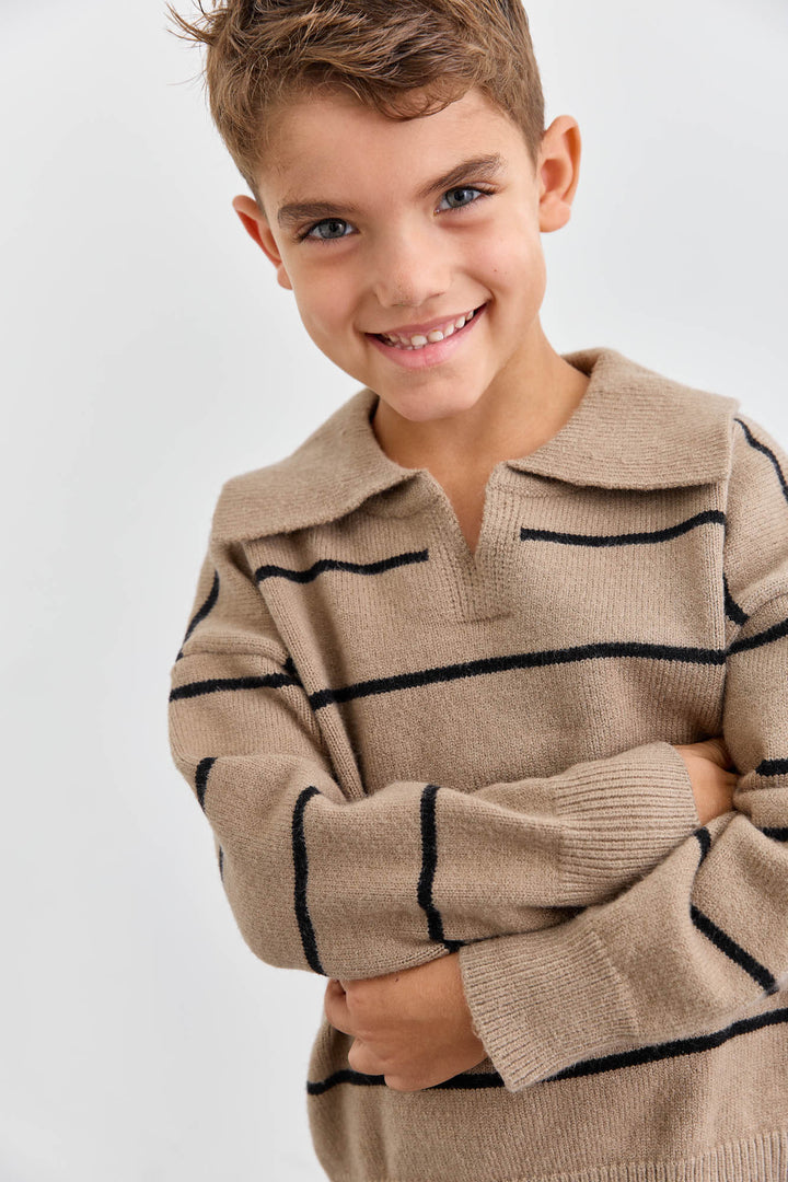 סריג צווארון סטרייפס גזרת אוברסייז | ירוק