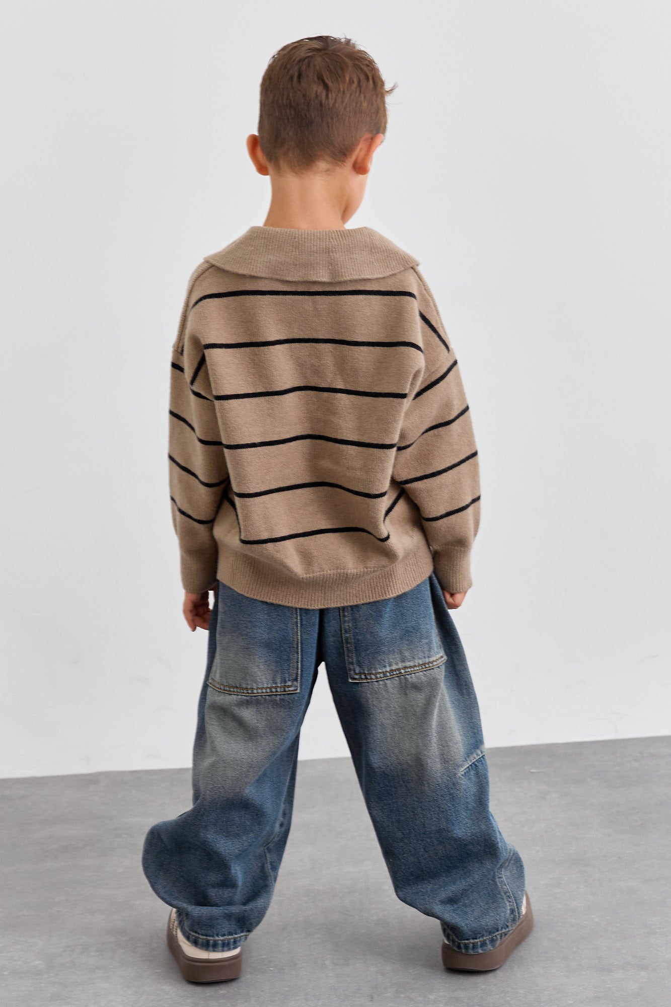 סריג צווארון סטרייפס גזרת אוברסייז | ירוק