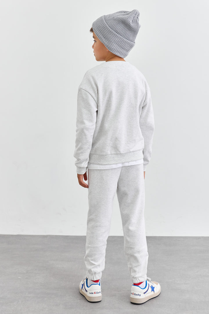 חליפת פרנץ טרי בשילוב רקמה | אפור