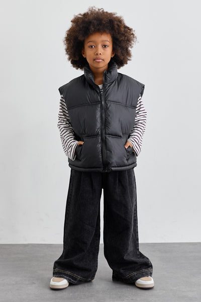 ווסט פוף בסגירת רוכסן | שחור