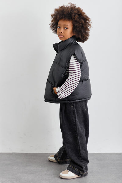 ווסט פוף בסגירת רוכסן | שחור