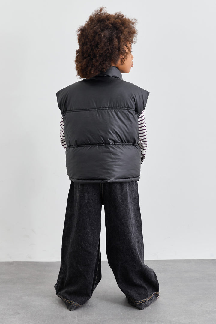 ווסט פוף בסגירת רוכסן | שחור