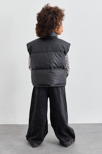 ווסט פוף בסגירת רוכסן | שחור