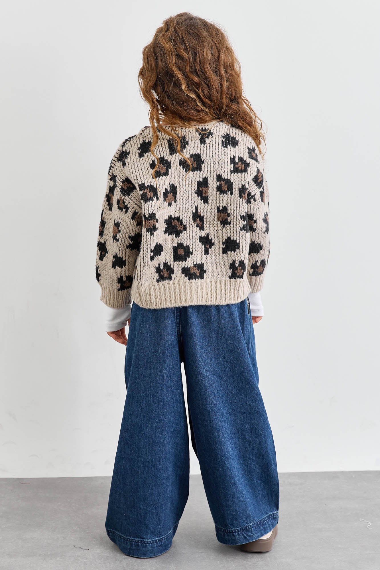 סריג אנימל פרינט סגירת כפתורים | אפור