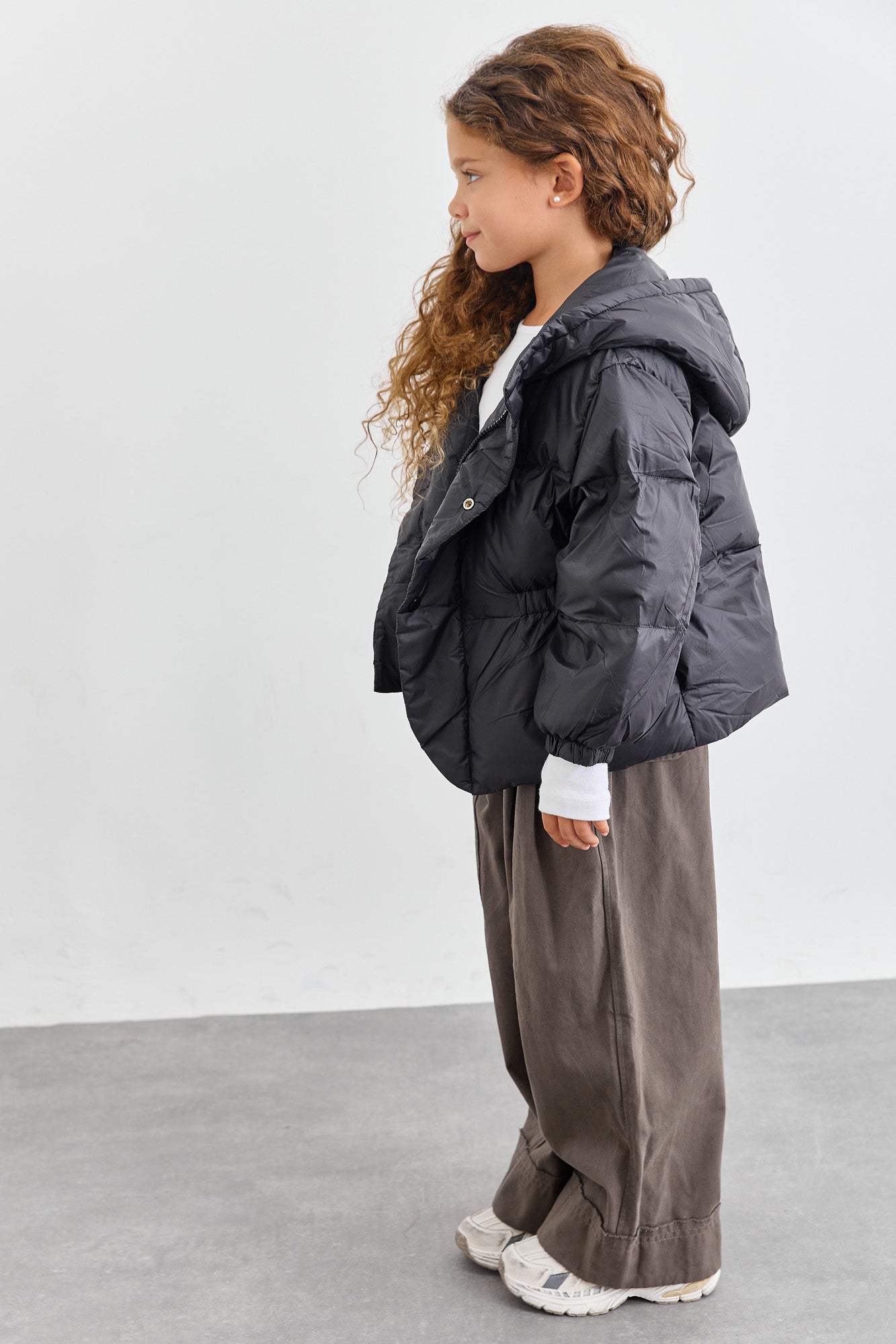 מעיל פוף בשילוב קפוצ'ון | שחור