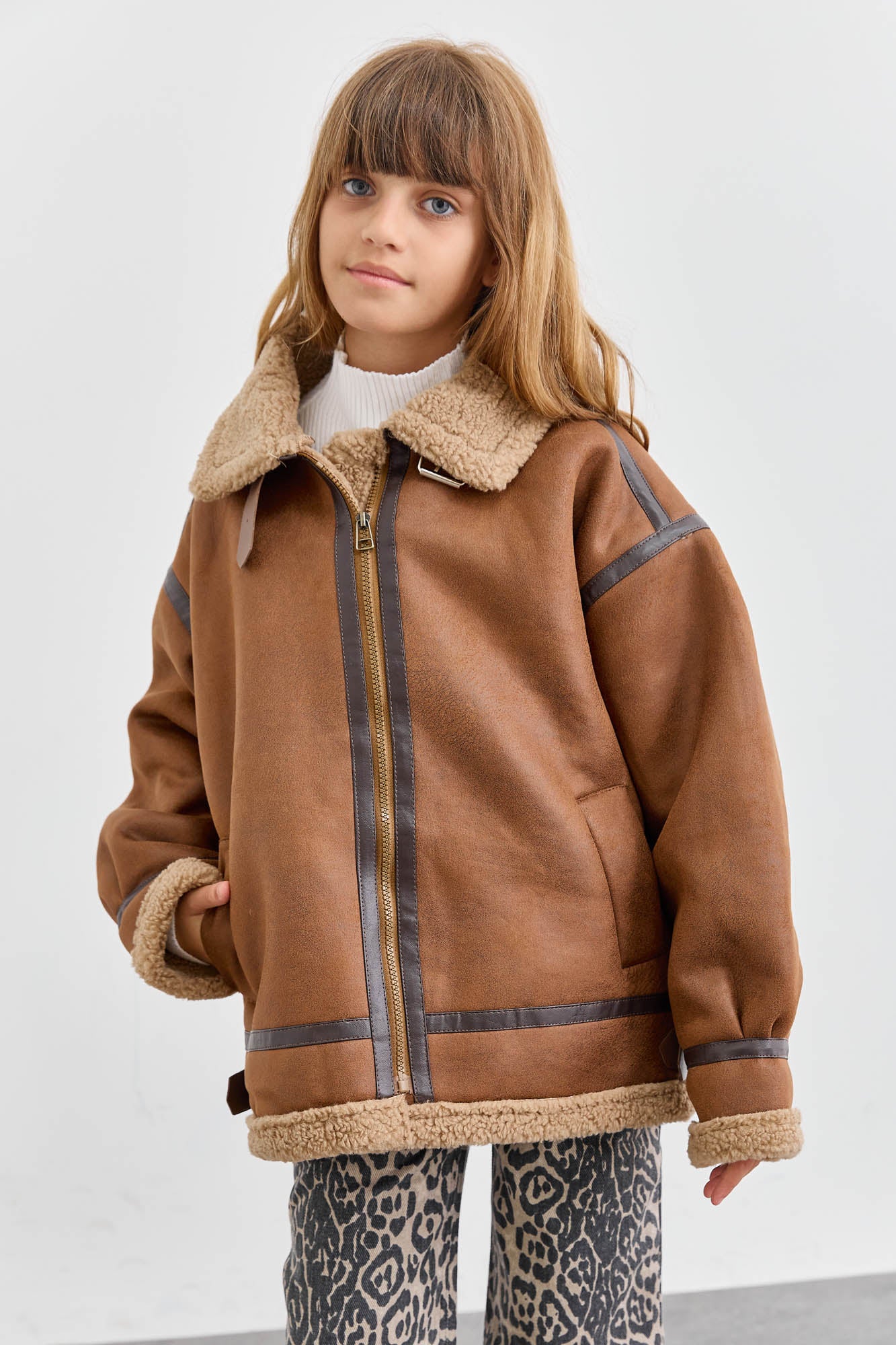 מעיל דמוי עור בשילוב פרווה | חום