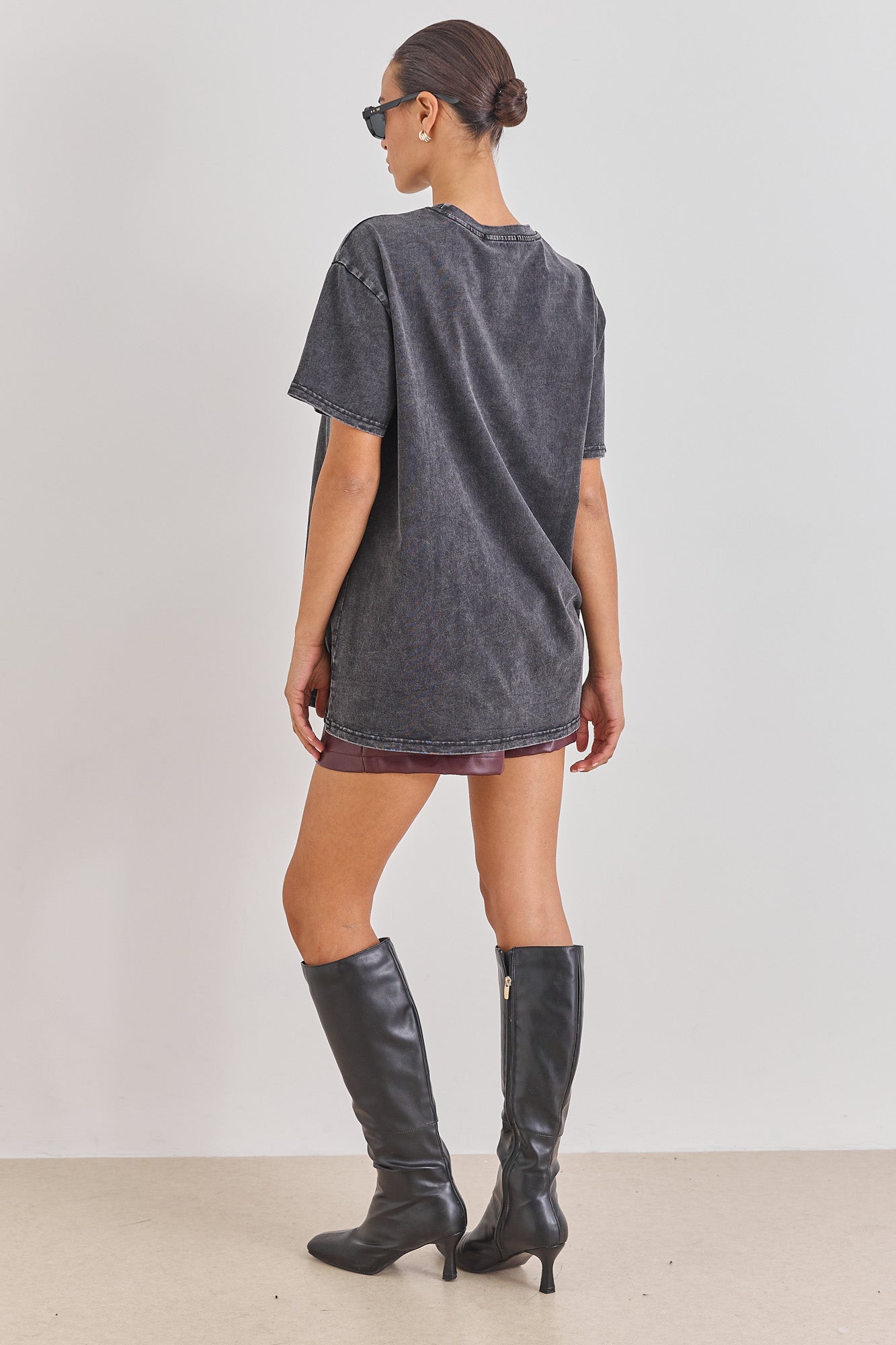 טי שירט אוברסייז CHICAGO וואש | שחור