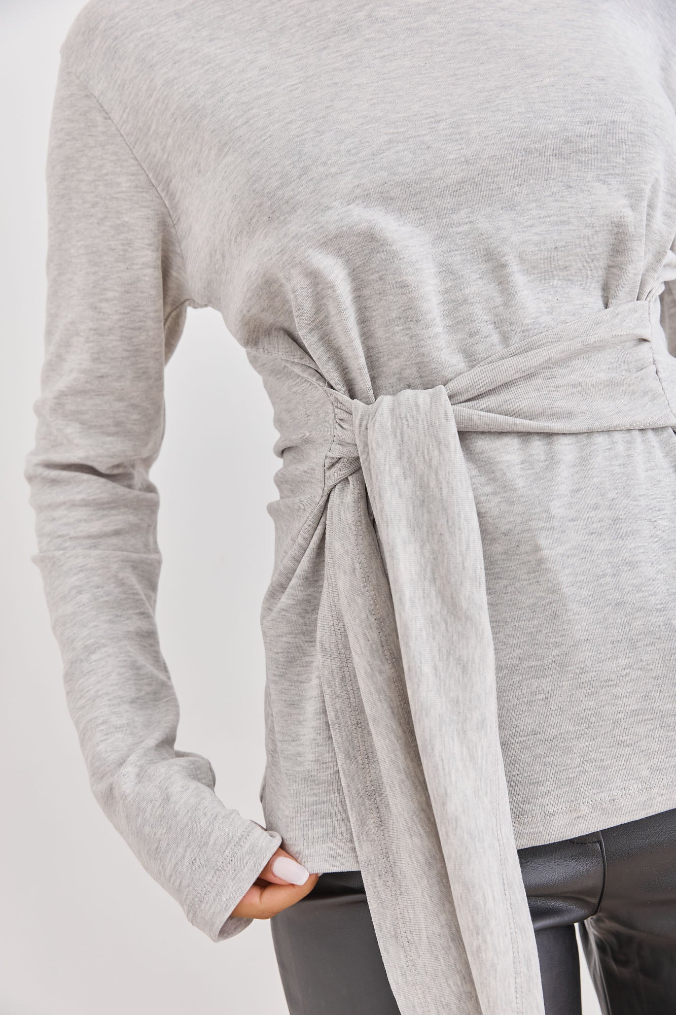 חולצת אן מרי רצועות קשירה | אפור בהיר