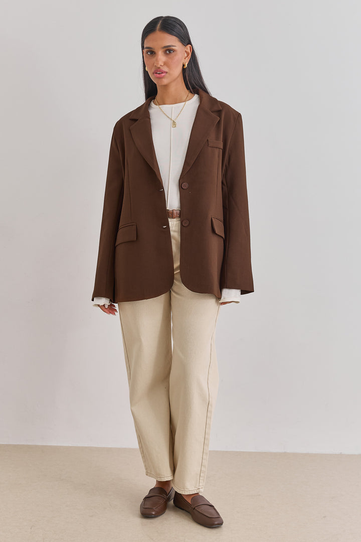 בלייזר רונדה מחשוף וי עמוק | חום