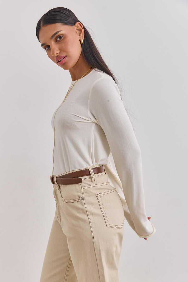 חולצת בייסיק נורה תפר קדמי | שמנת