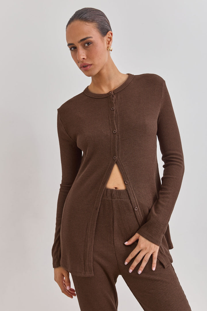 סריג ריב קאן בשילוב כפתורים | חום