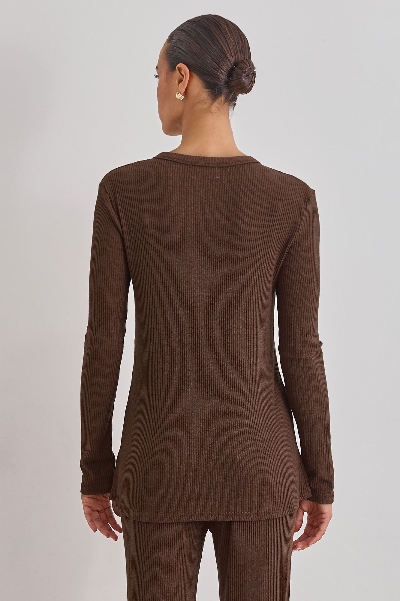 סריג ריב קאן בשילוב כפתורים | חום