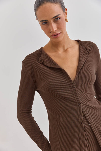 סריג ריב קאן בשילוב כפתורים | חום