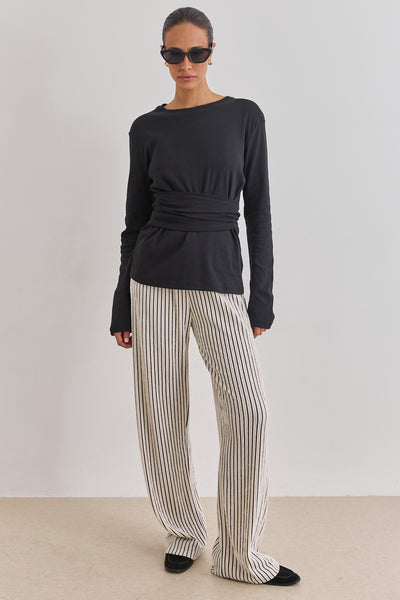 חולצת אן מרי רצועות קשירה | שחור