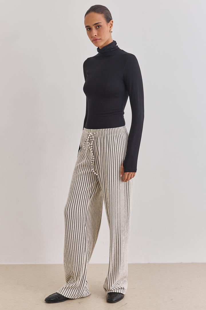 חולצת גולף רנה שרוולי כפפה | שחור