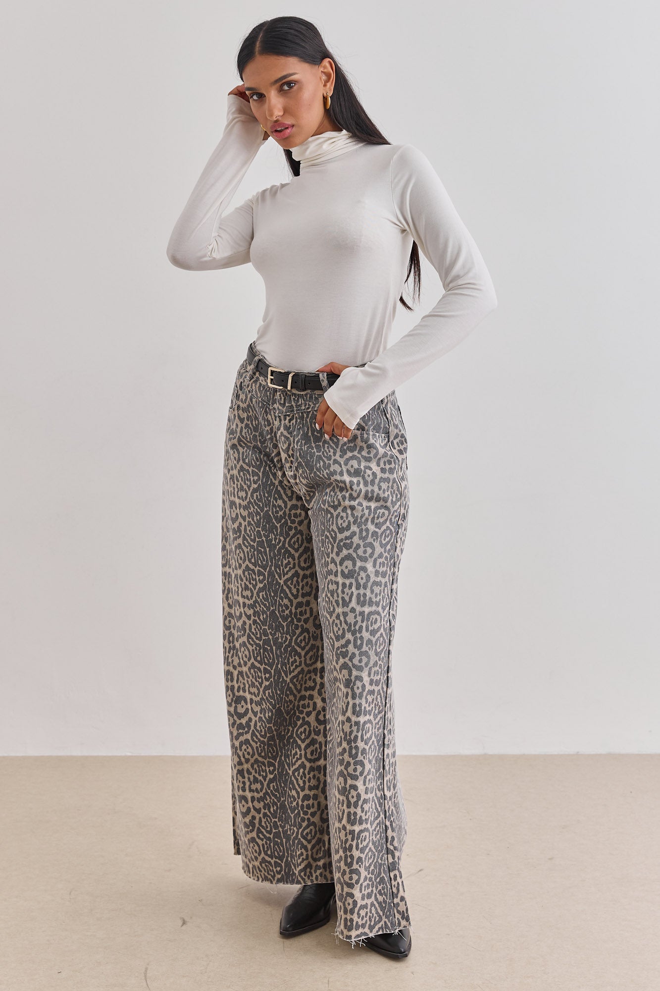 חולצת גולף רנה שרוולי כפפה | לבן