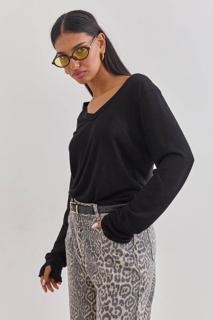 טי שירט זואי דמוי פשתן שרוול כפפה סיומת פרומה | שחור