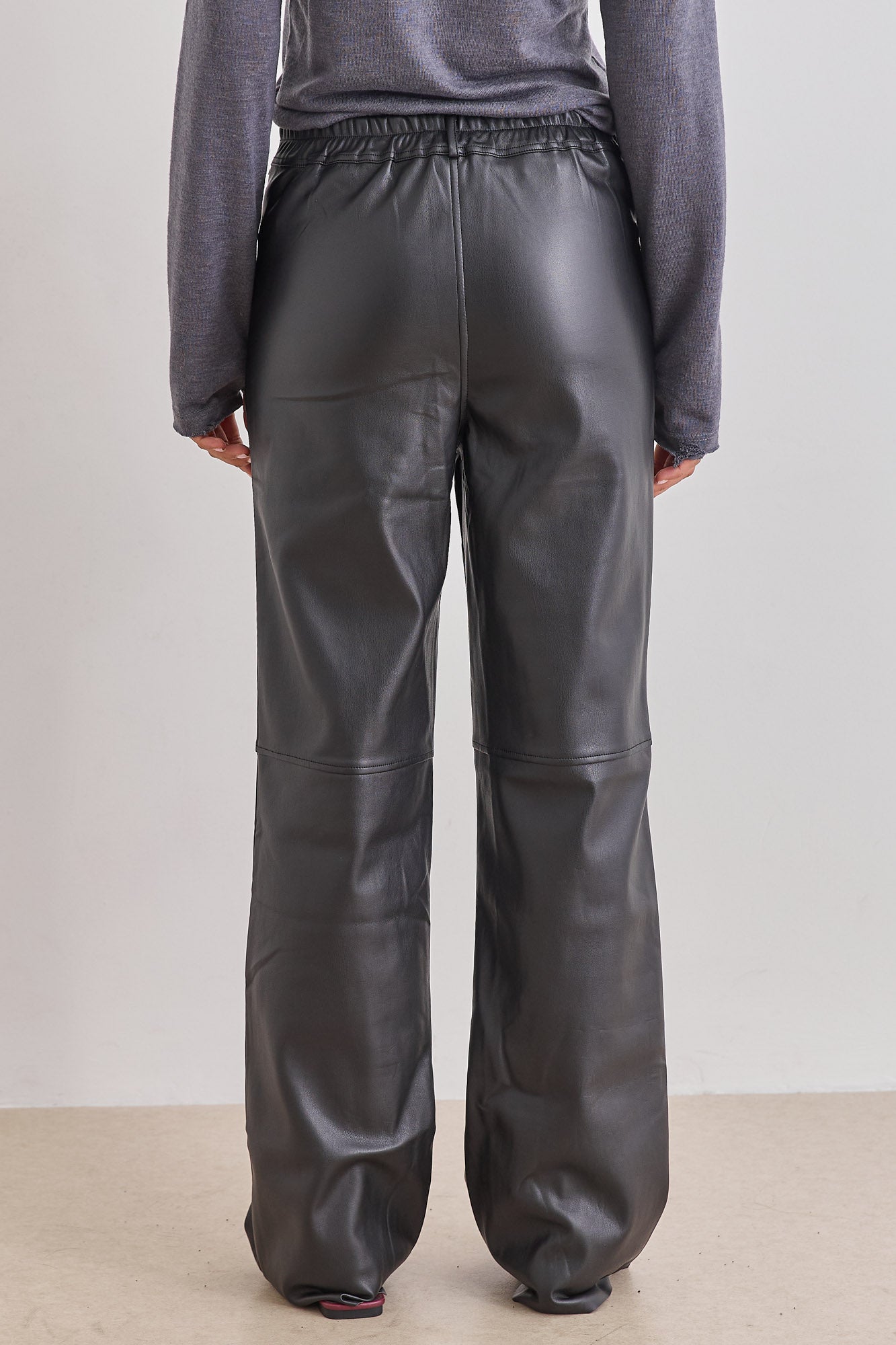 מכנסי דמוי עור הלנה | שחור