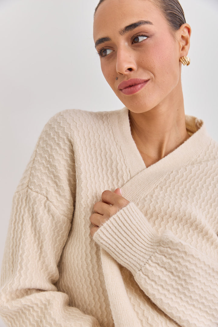 עליונית סריג ג'ונה | קרם