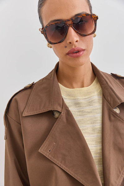 מעיל טראנץ' אלסקה כפתורים מנומרים | חום כהה