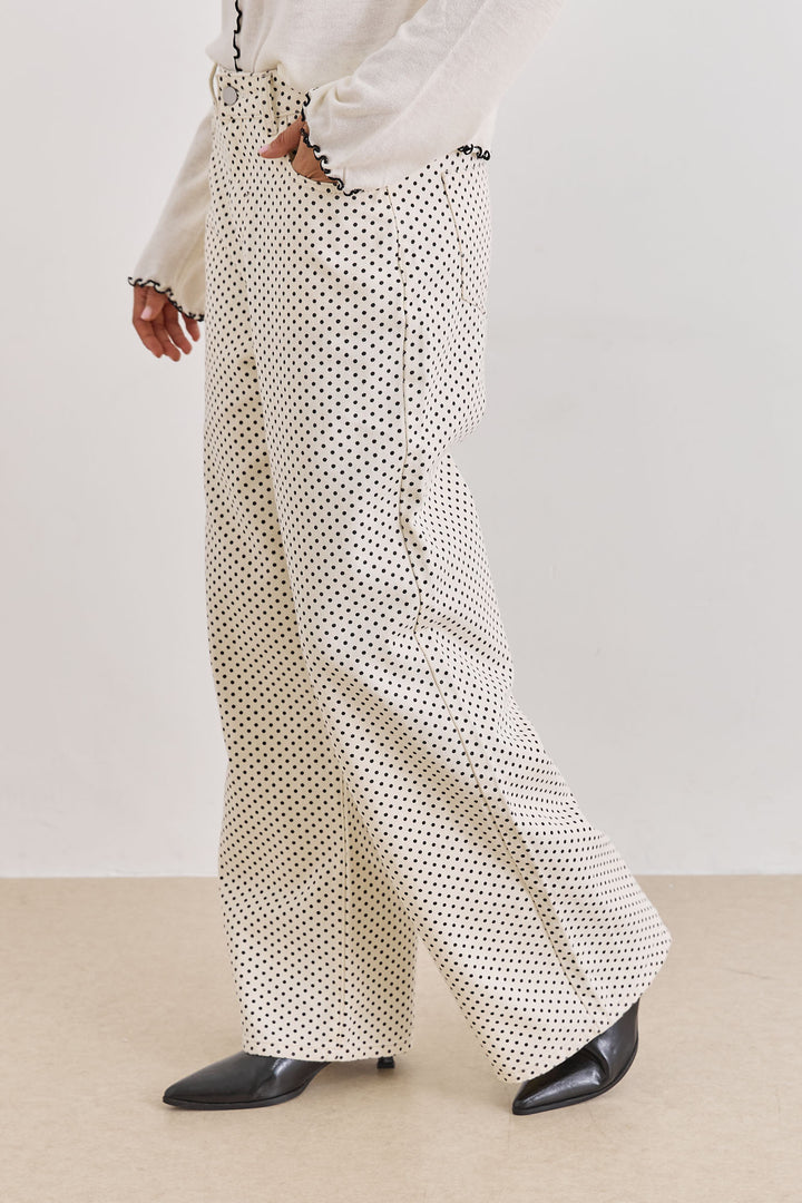 מכנסי דנים תומאס בהדפס נקודות | קרם/שחור