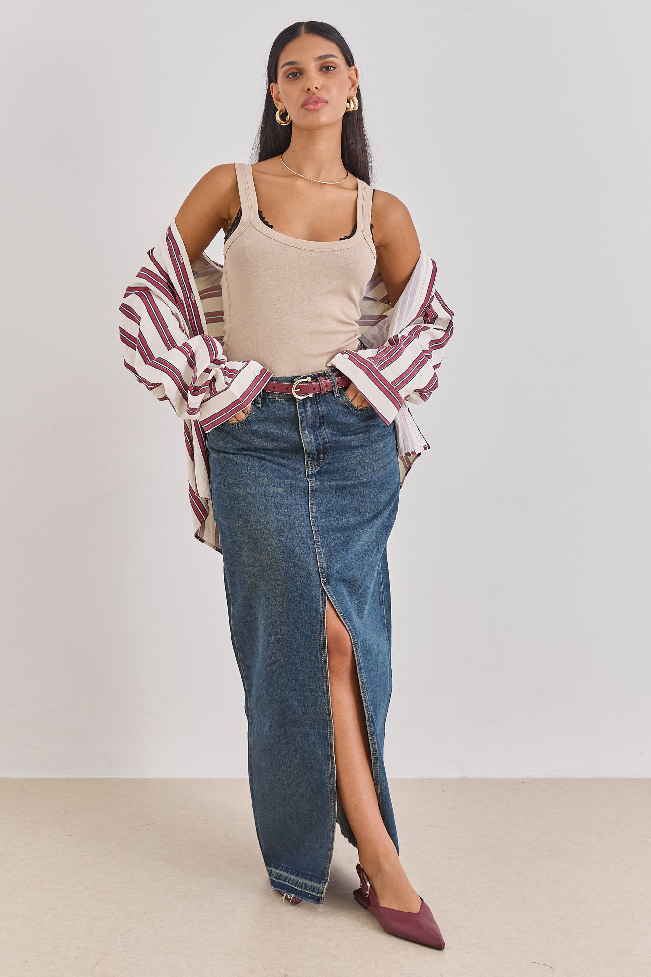 חצאית ג'ינס אורין שסע קדמי | ג'ינס