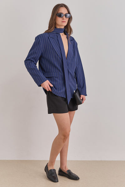 בלייזר מינדי סטרייפס בשילוב צעיף | כחול נייבי