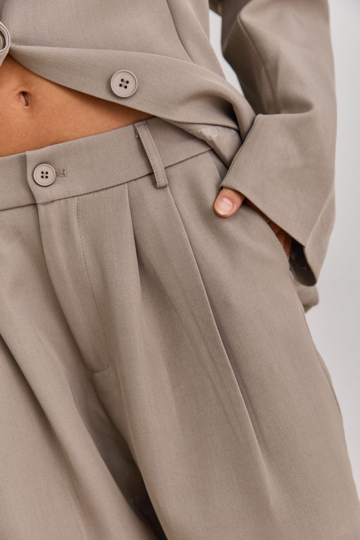 מכנסיים מחויטים לירוי גזרה רחבה | חאקי