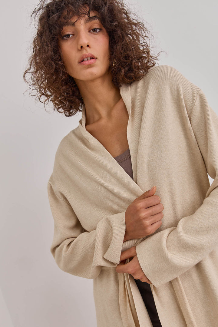 עליונית סריג מקס סגירת קשירה | קרם