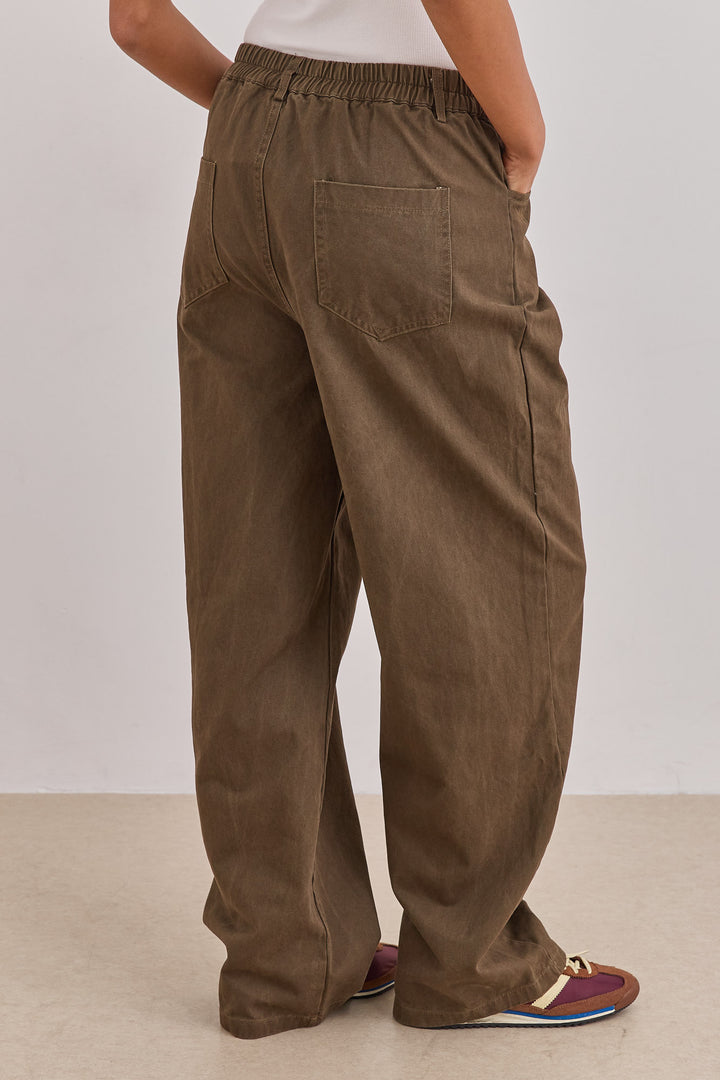 מכנסי דנים ברי גזרה רחבה | חום