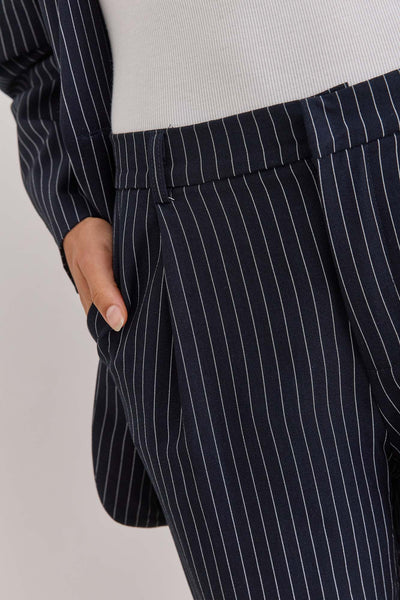 מכנסיים מחויטים ביל סטרייפס | כחול נייבי