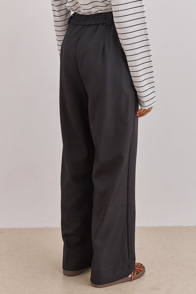 מכנסיים מחויטים בנג'מין גזרה ישרה | שחור