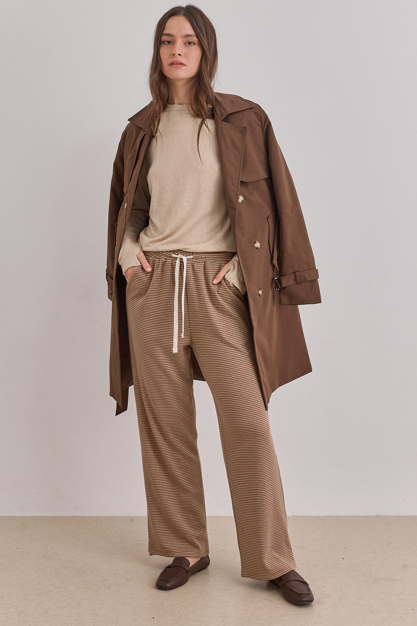 טי שירט דמוי פשתן מיילו שרוול כפפה | בז׳