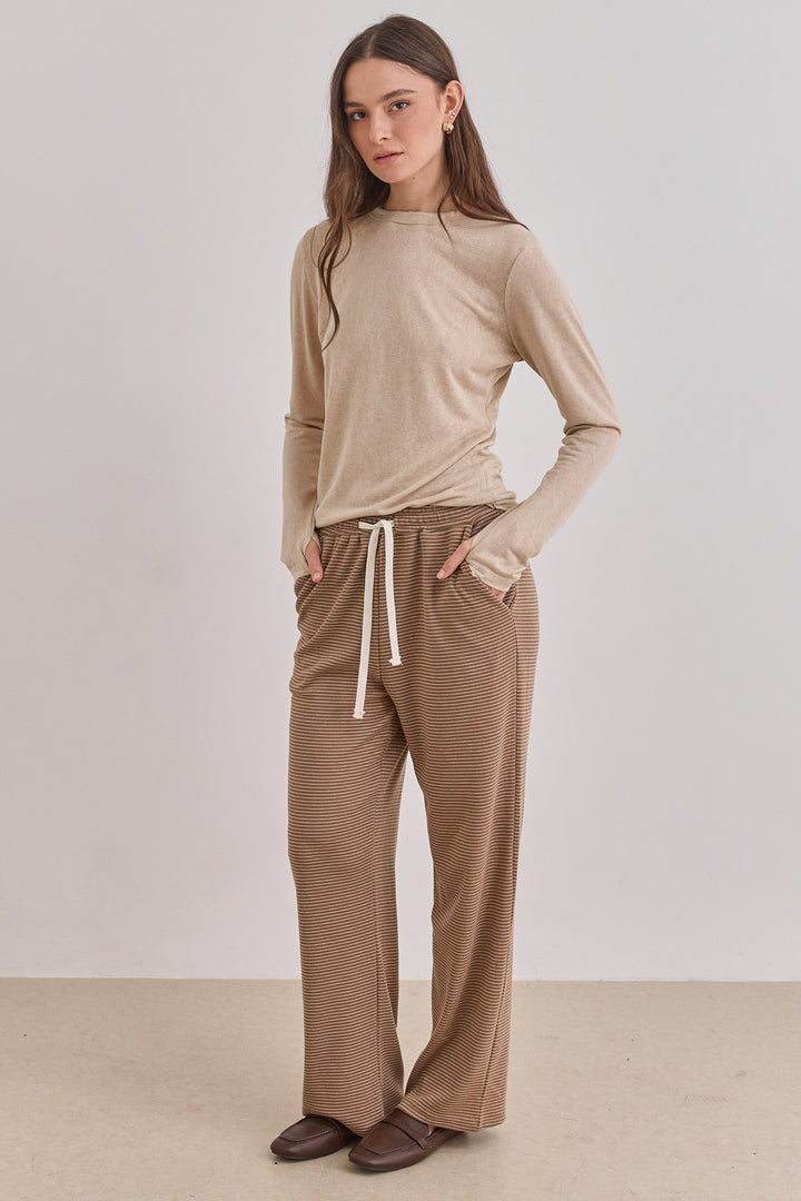 טי שירט דמוי פשתן מיילו שרוול כפפה | בז׳