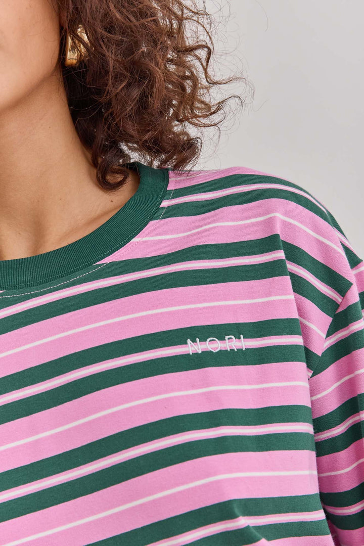 טי סטרייפס יאנה צווארון מובלט | ורוד/ירוק