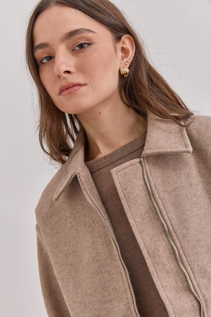 מעיל צמרירי אנאבל בשילוב צווארון | מוקה