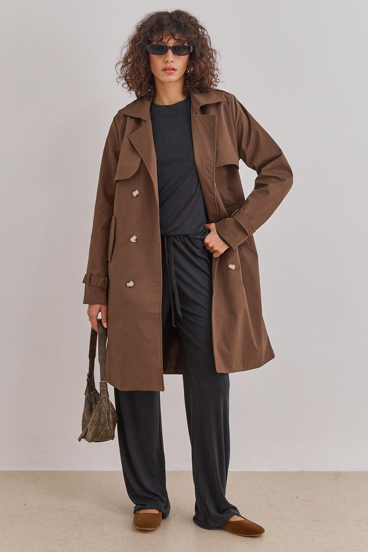 חולצת ברטה בשילוב כריות כתפיים | שחור