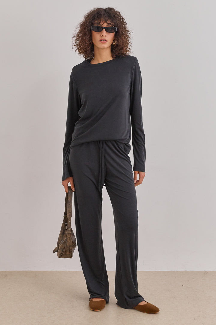 חולצת ברטה בשילוב כריות כתפיים | שחור