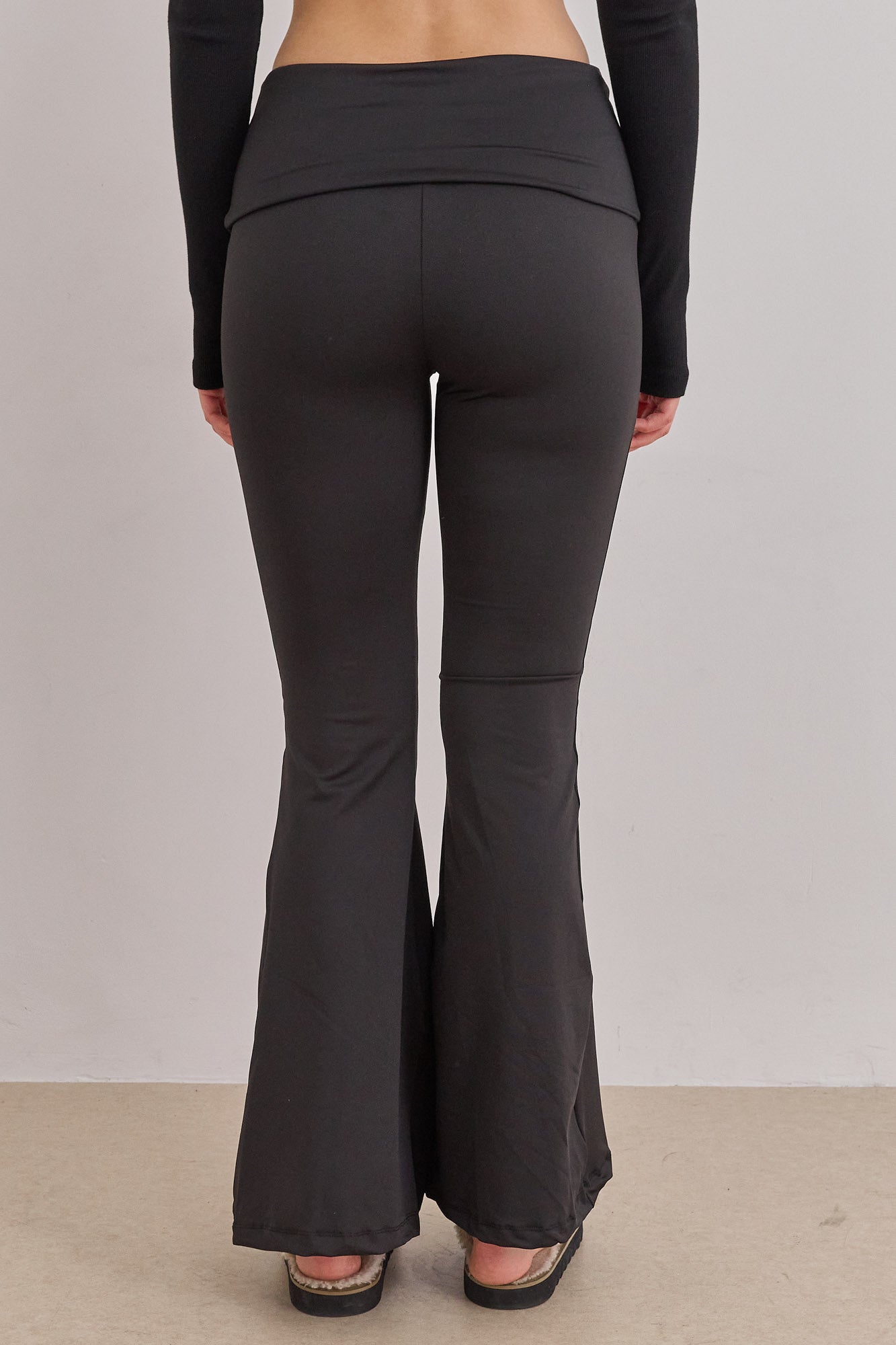 טייץ פדלפון אליס בד מחטב | שחור