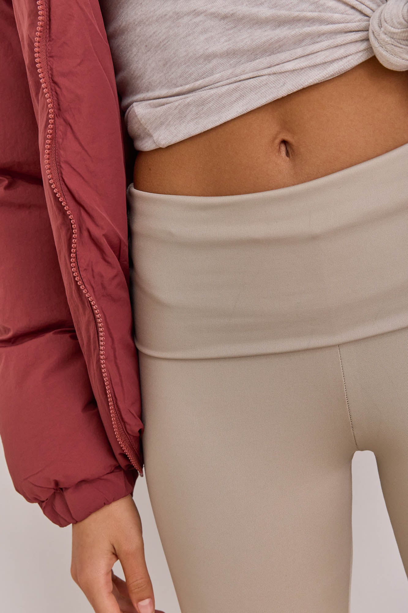 טייץ פדלפון אליס בד מחטב | מוקה