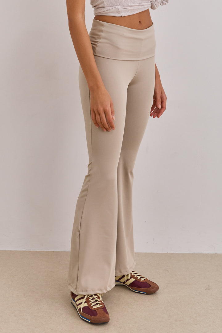 טייץ פדלפון אליס בד מחטב | מוקה