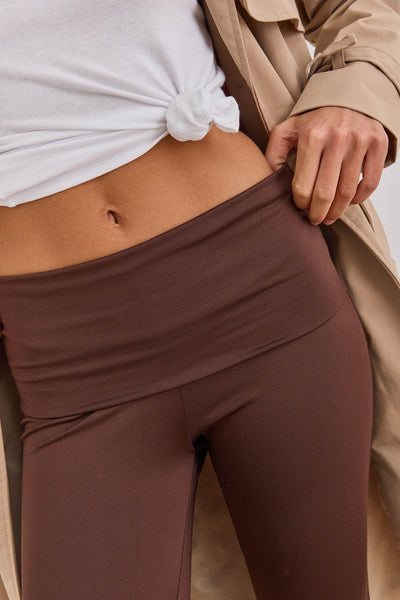 טייץ פדלפון אליס בד מחטב | חום