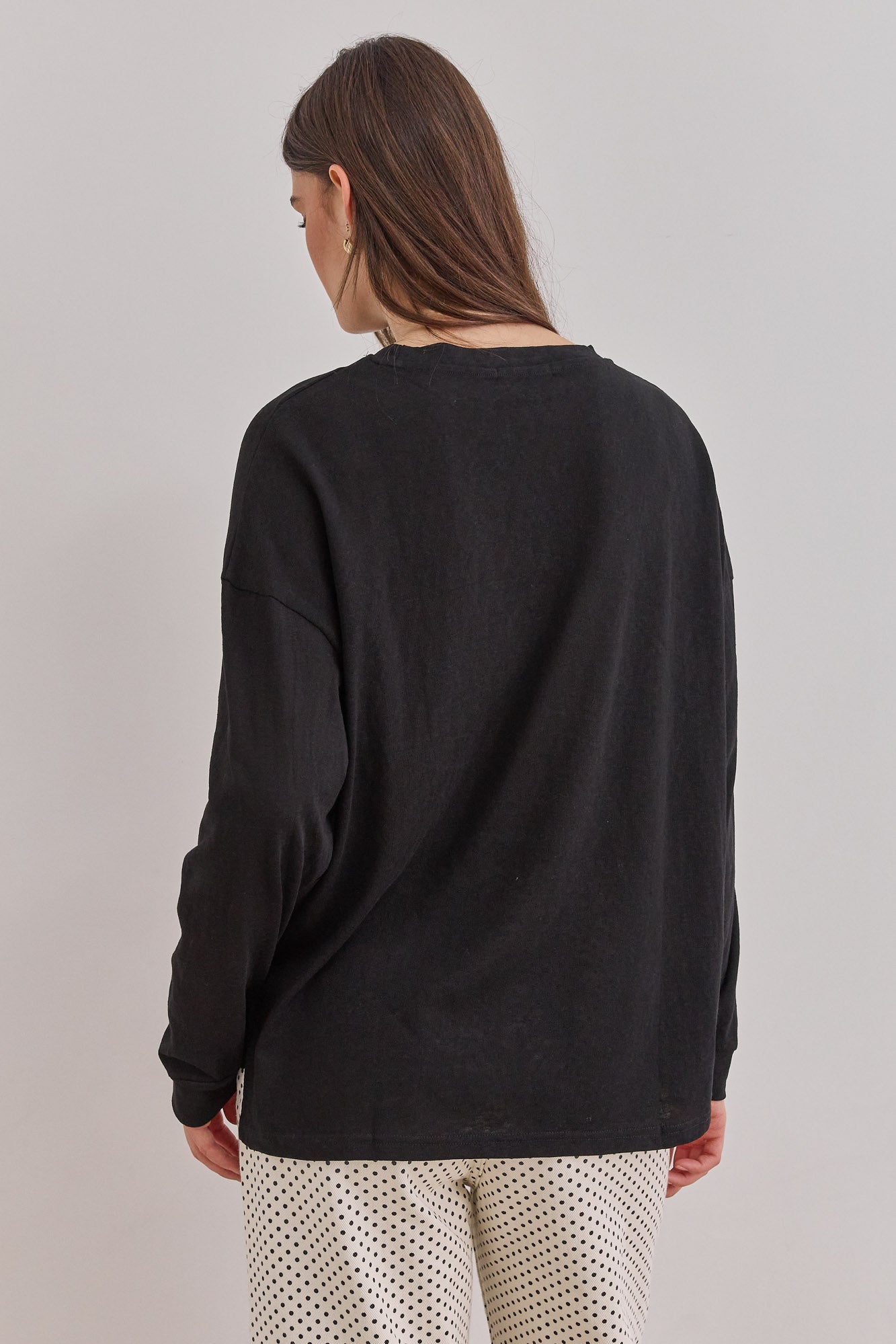 טי שירט בייסיק אשלי בד שקפקף | שחור