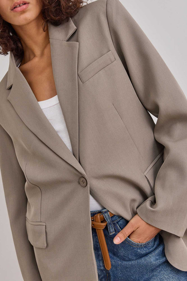 דדי בלייזר אלינור בגזרת מחויטת | חאקי