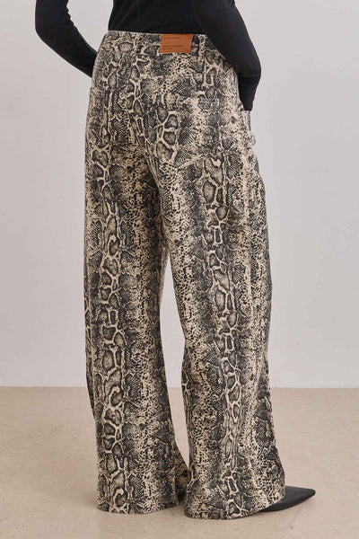 מכנסי דנים סנייק גזרה רחבה | מנוחש